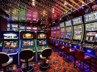 Exploring the Differences and Unique Features of Cassino and Casino in Gaming Culture